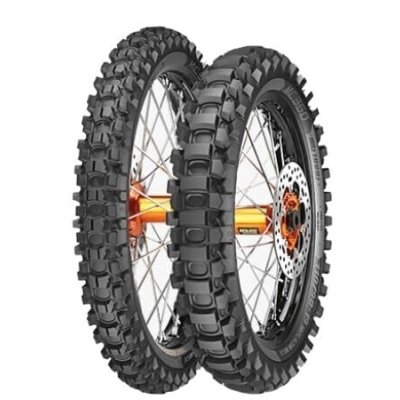 Metzeler MC360 MID HARD R MST FRONT